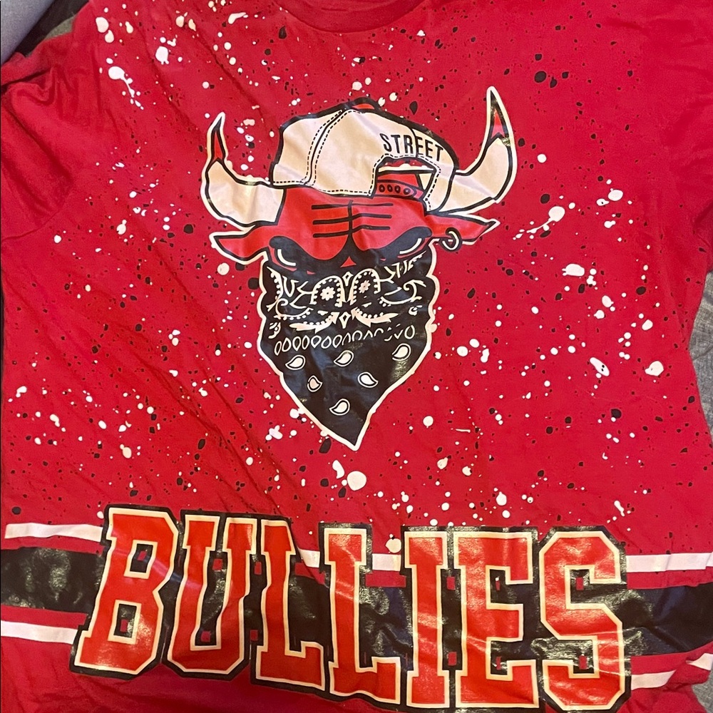 Red Bullies Graphic Tee - Street Style